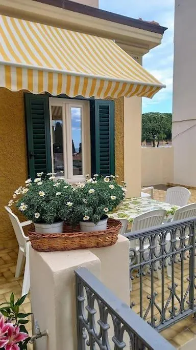 Casa Vacanze Oro Blu Sanremo 0*,